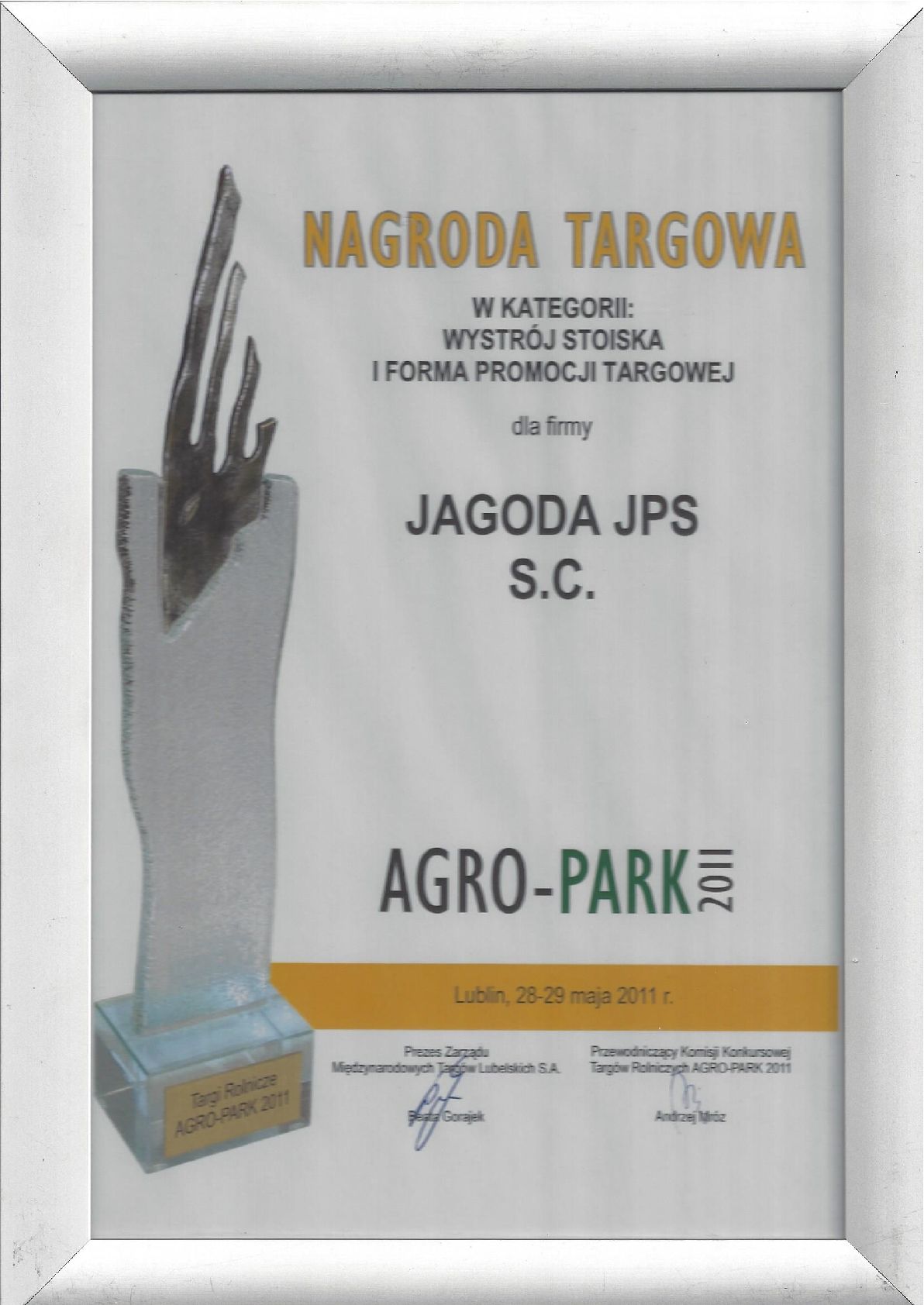 Hersteller von Obstbaumaschinen und Beerenmaschinen JAGODA JPS Agromachines