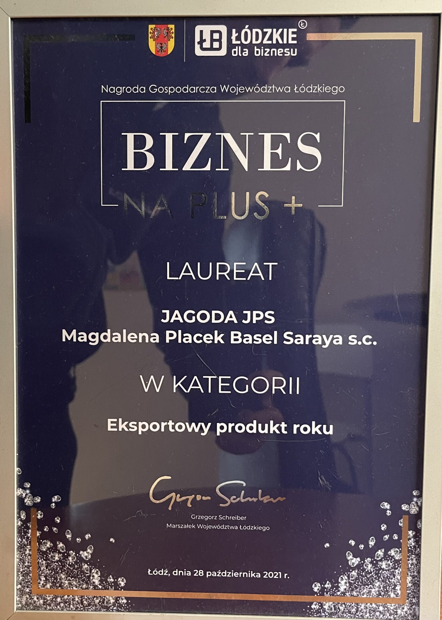 Biznes Na Plus: Die erste Auszeichnung für JAGODA JPS Agromachines in der Kategorie Exportprodukt des Jahres 2021 für den halbreihige Beerenerntemaschine JAREK 5